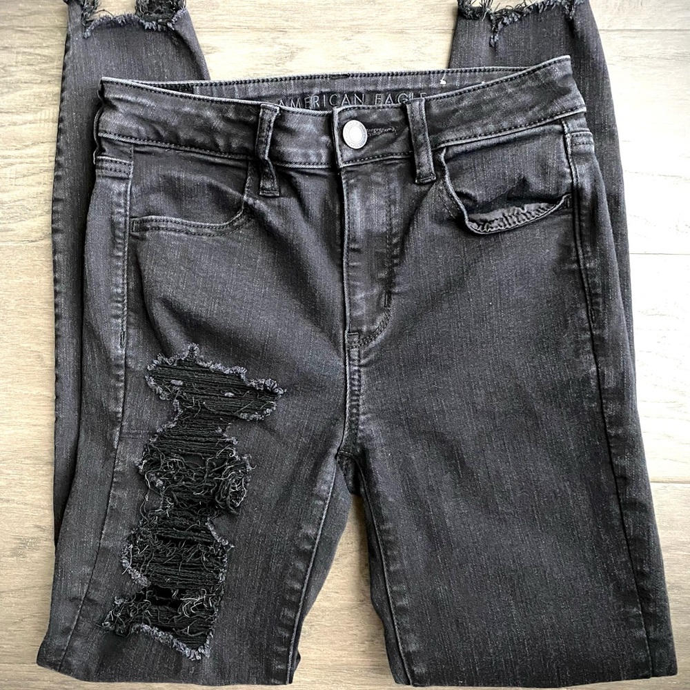 AEO- Ne(x)t Level Ripped Hi- Rised Jegging